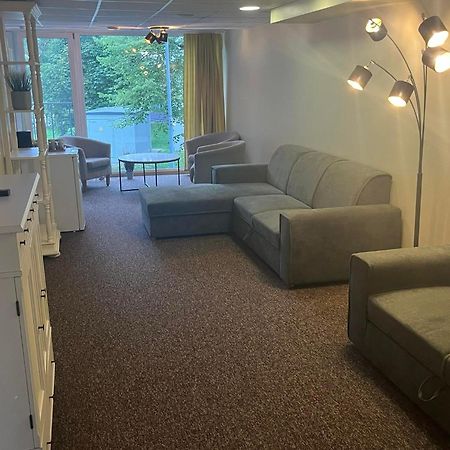 Carolina Hotel Пярну Экстерьер фото
