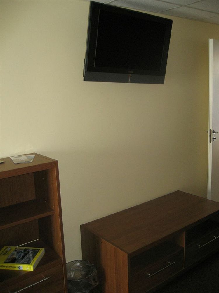 Carolina Hotel Пярну Экстерьер фото